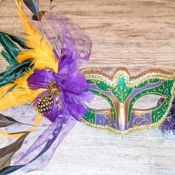 Ladies Mardi Gras Mask 2022 Mardi Gras Ball Formal Attire Exotic Feathered Mask - Picture 4 of 12